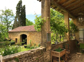 Villa de 4 chambres avec piscine privee jardin amenage et wifi a Blanquefort sur Briolance